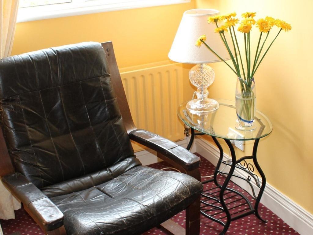 Blossom Hill Bed And Breakfast Killaloe Exterior photo