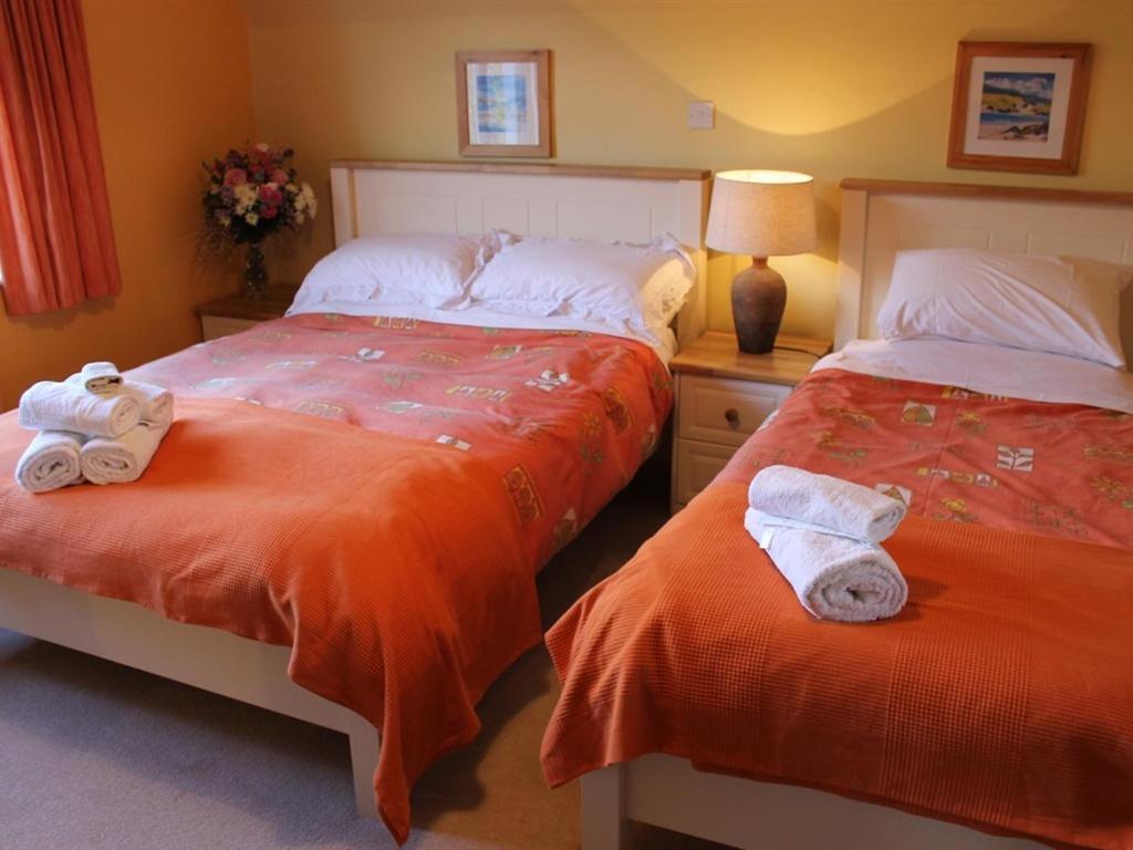 Blossom Hill Bed And Breakfast Killaloe Exterior photo