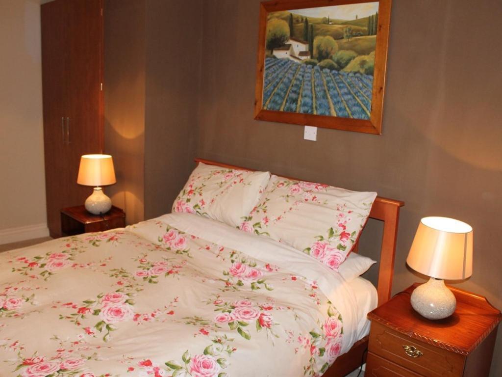 Blossom Hill Bed And Breakfast Killaloe Exterior photo